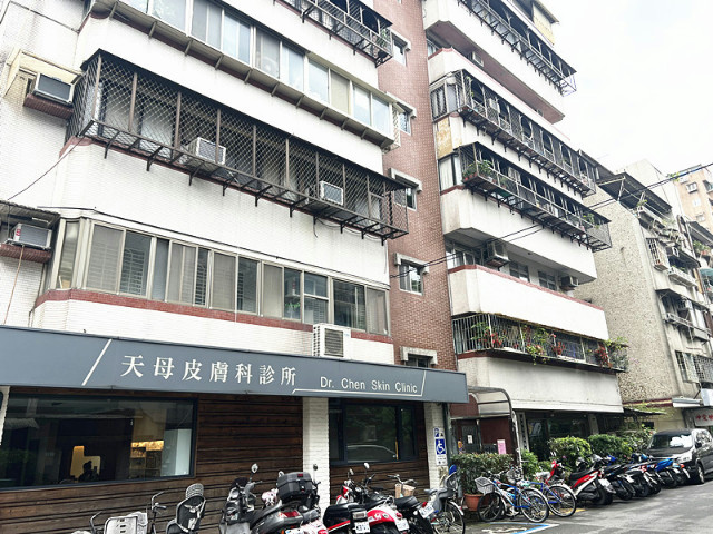 德行東路黃金宅