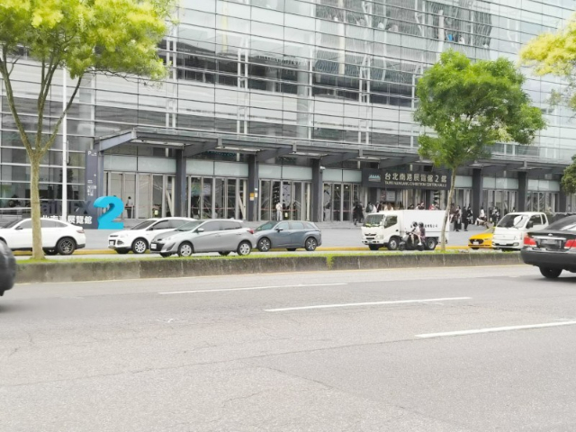 近忠孝東路七段稀有商三土地